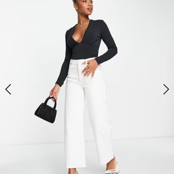 Abercrombie & Fitch Black Long Sleeve Deep V-Neck Bodysuit Soft A&F Collection - Picture 4 of 15